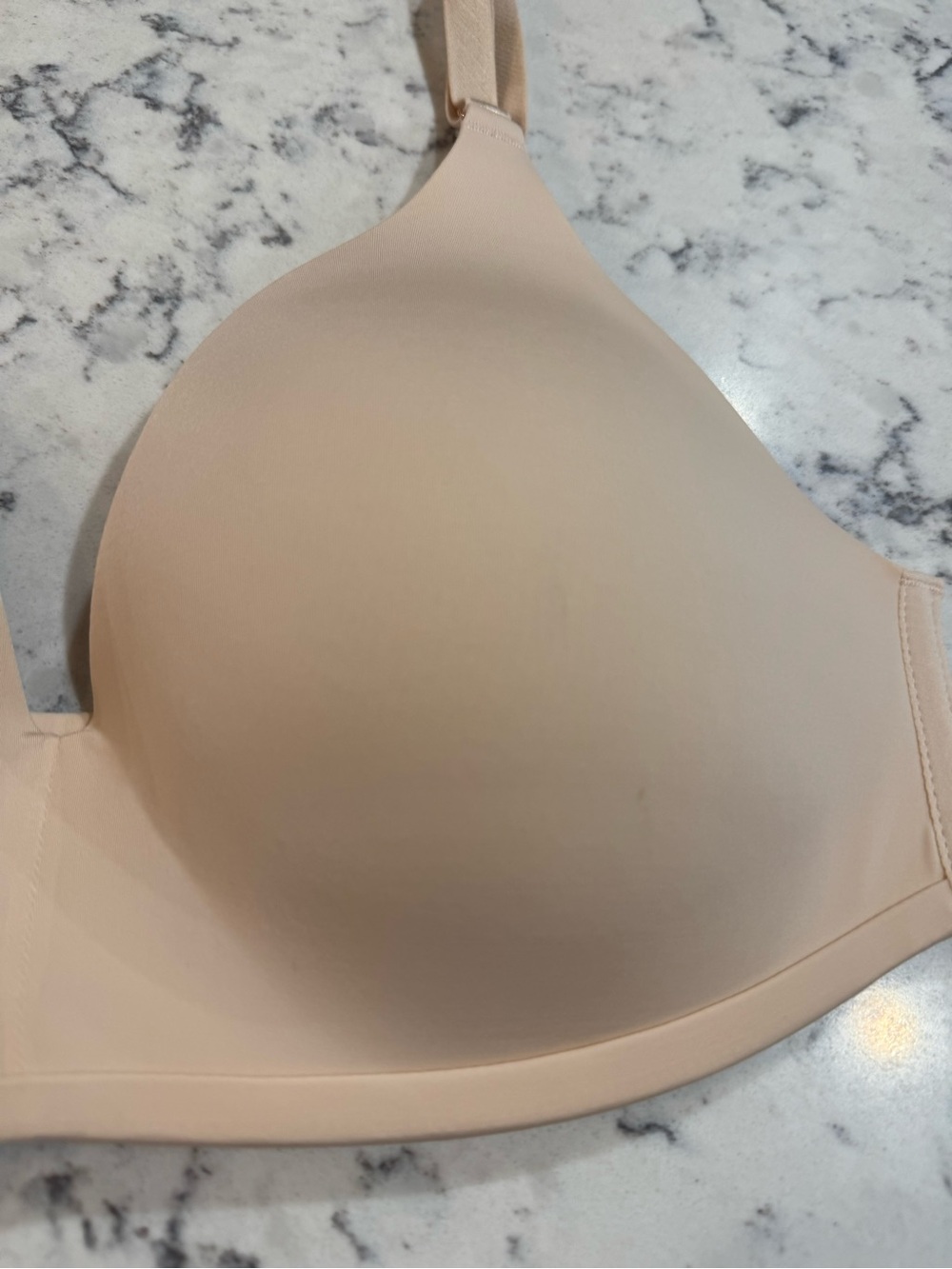 SOMA‎ Everyday Smooth Wireless T-Shirt Bra  Light Nude 
Size 34B - Picture 2 of 6